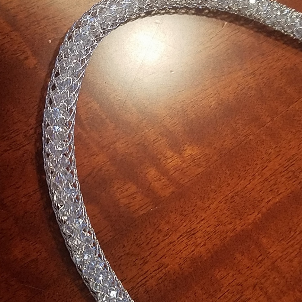 Tubular Shiny Metal/Sequence Necklace